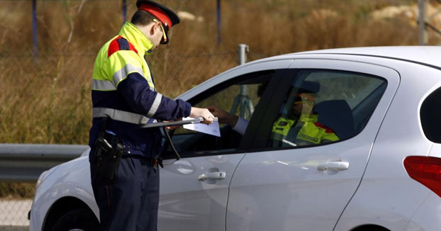 Los Mossos cazan a un anciano de 88 años que conducía sin carné a 180 km/h