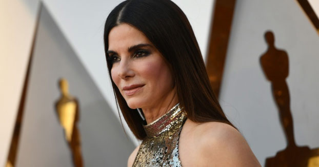 El curioso tratamiento facial de Sandra Bullock: Suero extraído del prepucio de bebés coreanos