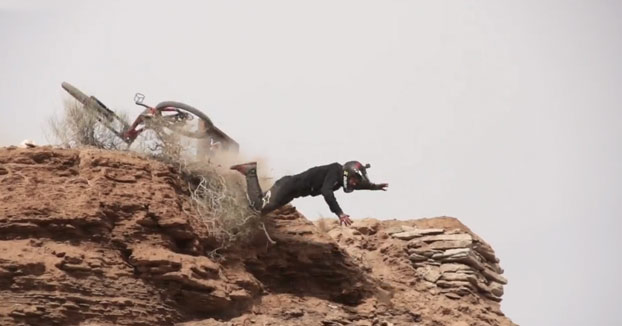 Imágenes inéditas de la tremenda caída del rider Nicholi Rogatkin por un barranco