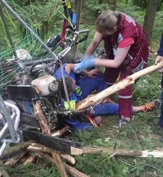 Un parapentista sufre un accidente y un tronco le atraviesa su cuerpo. Cuando llegó al hospital dijo: ''¡Soy Groot!''