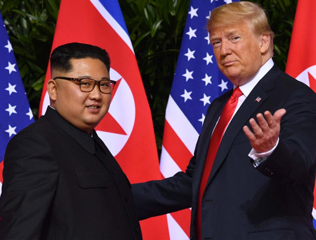 Histórico: Así fue el saludo entre Donald Trump y Kim Jong-un en Singapur