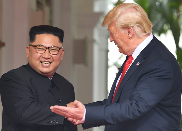 Histórico: Así fue el saludo entre Donald Trump y Kim Jong-un en Singapur