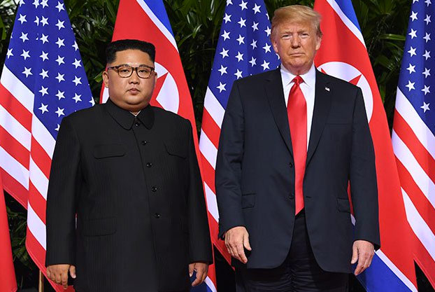 Histórico: Así fue el saludo entre Donald Trump y Kim Jong-un en Singapur