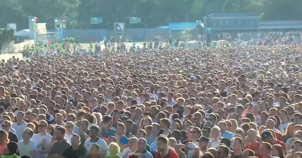 Cerveza al aire en Hyde Park cuando Inglaterra metió el 1-0 contra Croacia