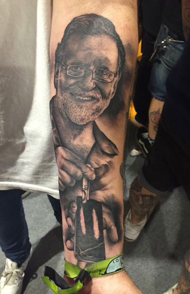 El hilo de Mariano Rajoy - Página 19 Tatuaje-mariano-rajoy-brazo-3