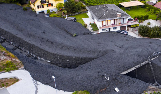 Un deslizamiento de tierra provoca una avalancha de barro en Suiza