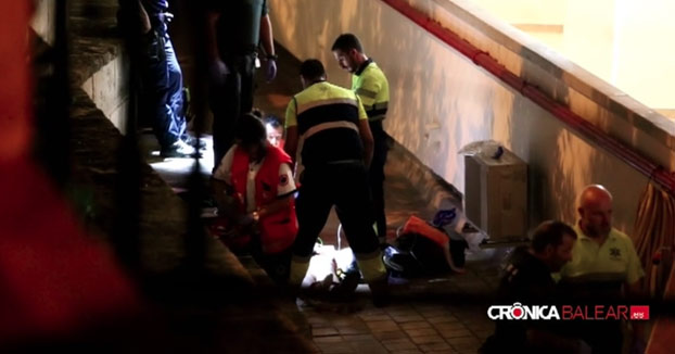 Un turista cae al vacío mientras defecaba desde un balcón en un hotel de Magaluf