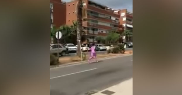 Un turista británico huye desnudo del hospital de Ibiza