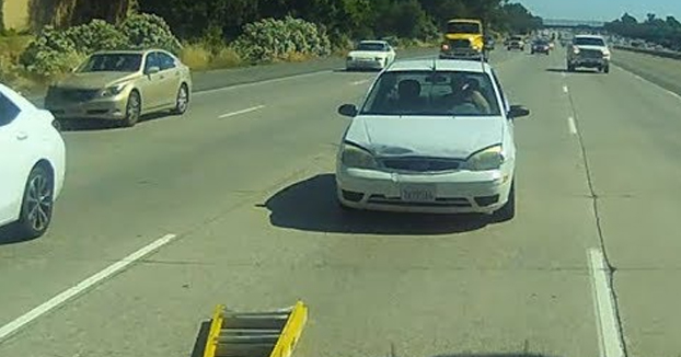 Un ejemplo de lo que puede pasar si eres un conductor TailGater