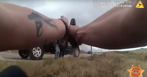 Policías estadounidenses acaban con la vida de un hombre que sacó un arma tras ser parado en una carretera