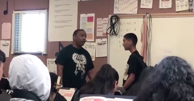 Un profesor de 64 años pega alumno de 14 después de que este lo insultase y lo amenazase