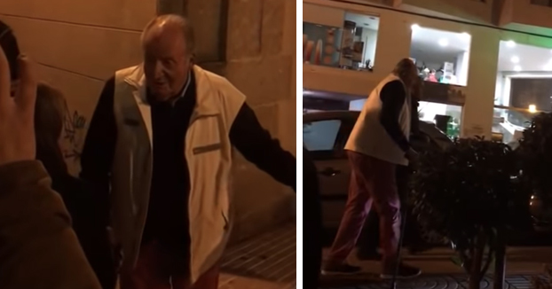 Cachondeo con el rey Juan Carlos cuando salió de cenar de una marisquería de Vigo