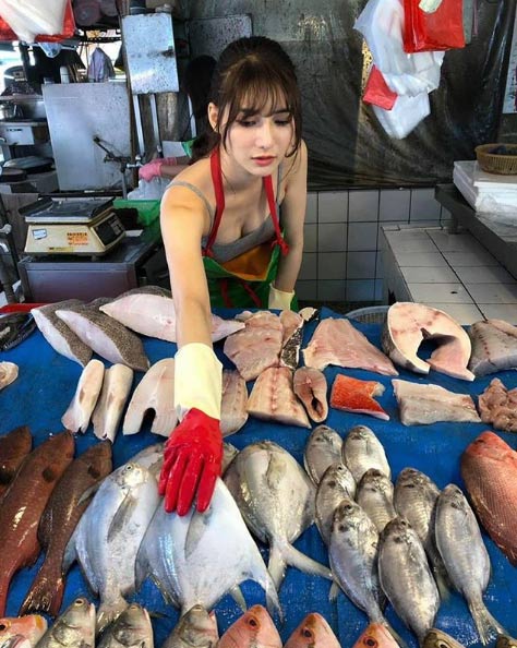 Ella es la pescadera más bella de Taiwán que está causando furor en China