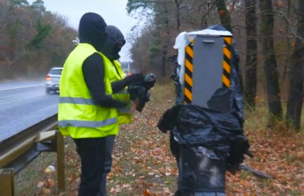 El movimiento de los chalecos amarillos inutilizan el 60% de los radares fijos de Francia