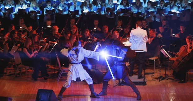 La gran batalla de Anakin vs Obi-Wan en un concierto de Star Wars