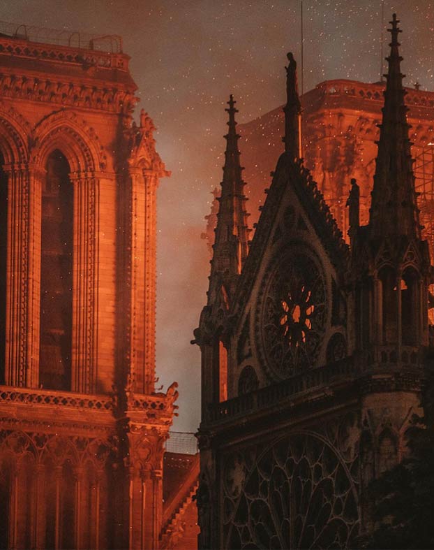 Fotografías del incendio de Notre Dame que parecen cuadros históricos