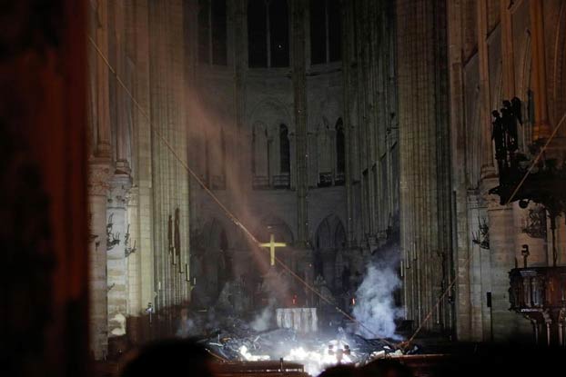 Incendio en Notre Dame: Así ha quedado el interior de la catedral