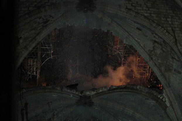 Incendio en Notre Dame: Así ha quedado el interior de la catedral