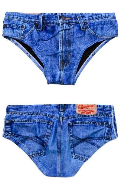 Lanzan unos bañadores con estampado de tejido denim