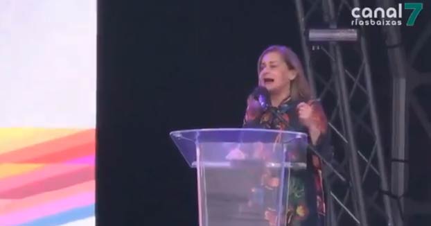 Carmela Silva, presidenta de la Diputación de Pontevedra, se marca un Ana Botella con un discurso en inglés