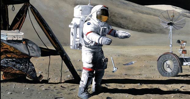 El astronauta David Scott dejando caer a la vez un martillo y una pluma en la Luna