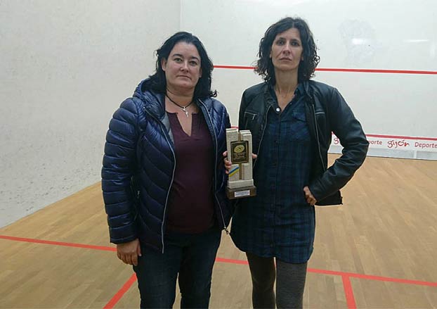 Las ganadoras del campeonato de Asturias de Squash indignadas porque fueron premiadas con un vibrador y cera depilatoria