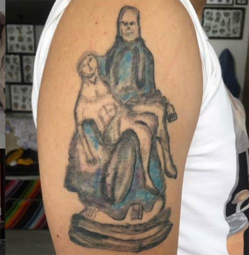 Cuando vas a hacerte un tatuaje a un estudio barato