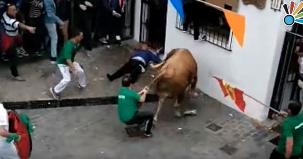 Un hombre muere tras ser embestido por el Toro Embolao de Vejer de la Frontera