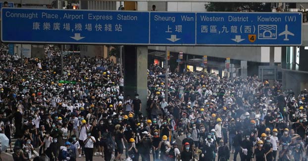 Páginas porno dejaron de funcionar en Hong Kong el día de las protestas para animar a los usuarios a salir a las calles