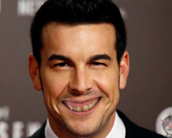 La boca de Martínez-Almeida, el nuevo alcalde de Madrid, en guapos oficiales de Hollywood