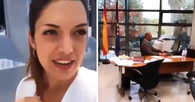 La pareja instagramer del director de la Agencia Pública Andaluza de Educación propone en un vídeo redecorar su despacho