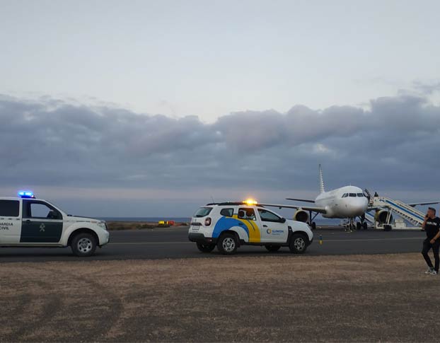 Un niño de 11 años es el autor de la nota con amenaza de bomba que obligó a desalojar un vuelo de Fuerteventura a Santiago