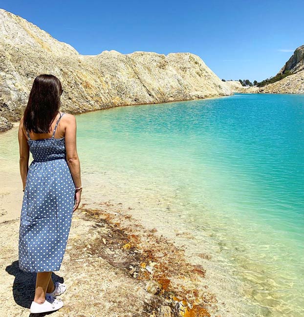 Instagramers están sufriendo problemas de salud por bañarse en las aguas turquesas del monte Neme, el Chernóbil gallego