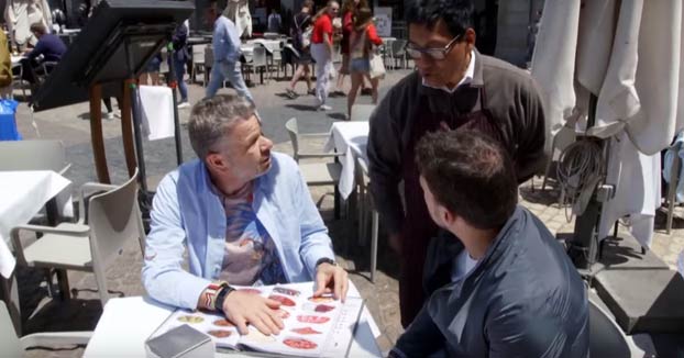 Un restaurante de la Plaza Mayor de Madrid se niega a dar de comer a Chicote