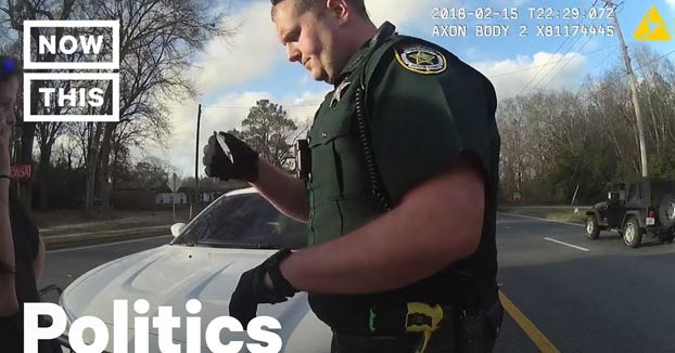 Un policía de Florida detenido por colocar drogas a conductores durante paradas de tráfico