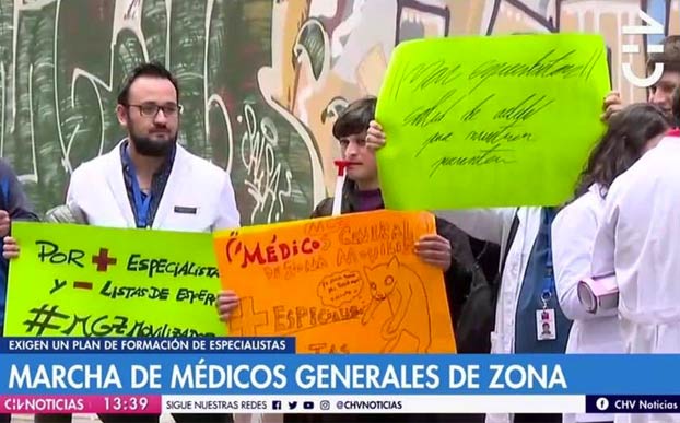 Pancarta en marcha de médicos