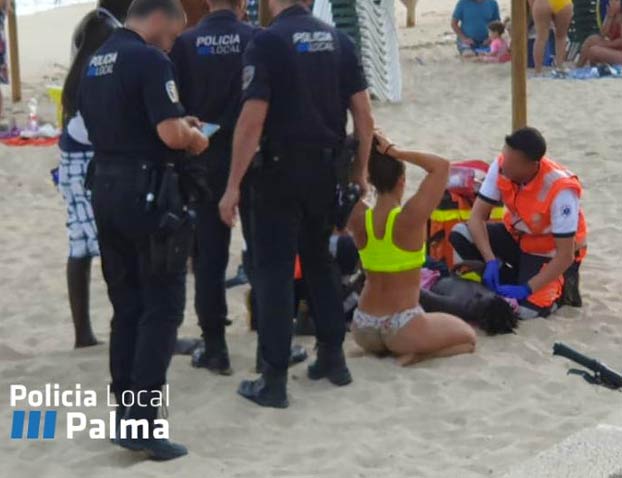 Un niño, tras ser salvado por una socorrista en Mallorca: ''Pensaba que no me ibas a sacar por ser negro''