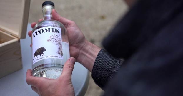 ''Atomik'', el primer vodka que se produce en el área de Chernobyl desde el desastre nuclear de 1986