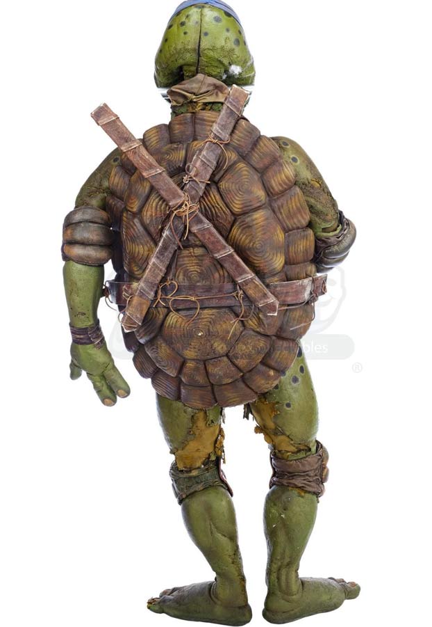 Nadie quiso comprar el traje original de Leonardo de la película Ninja Turtles que se subastaba