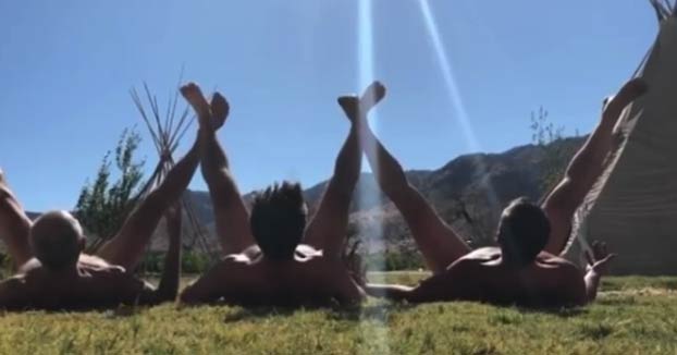 Tomar el sol por el ano, nueva tendencia en Instagram