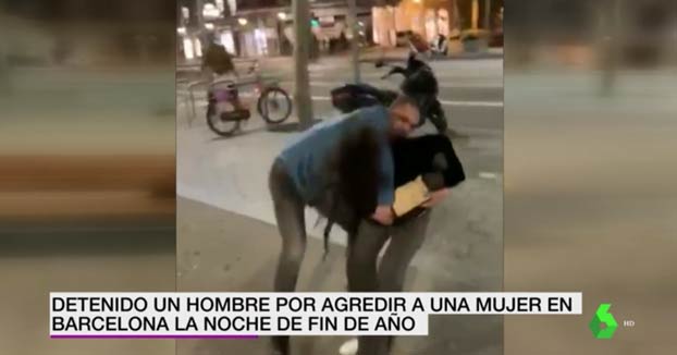 Detenido un hombre por agredir a una mujer y a varios Mossos en Barcelona la noche de fin de año