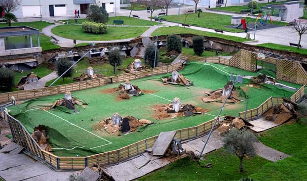 Se hunde un parque infantil sobre un parking subterráneo en Santander