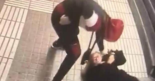 Buscan al autor de la brutal agresión a una mujer en el metro de Barcelona para robarle