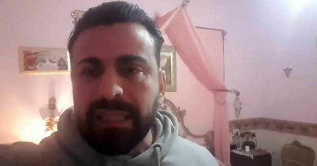 El desgarrador vídeo de un italiano atrapado en casa con su hermana muerta por coronavirus: ''Estoy destruido''