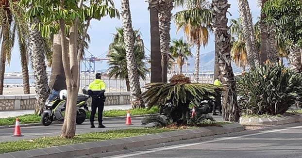 Detenida una mujer por escupir e intentar vomitar sobre los policías en Málaga