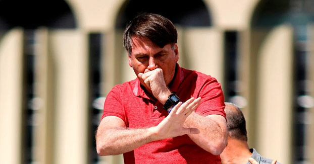 Bolsonaro: sin guantes ni mascarilla y con tos en un acto contra la cuarentena