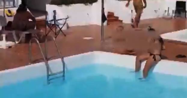 Se saltan el confinamiento para celebrar una fiesta en una piscina en Gran Canaria