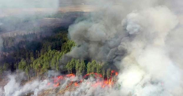 Incendios en la zona de Chernóbil se acercan a los depósitos de residuos radiactivos