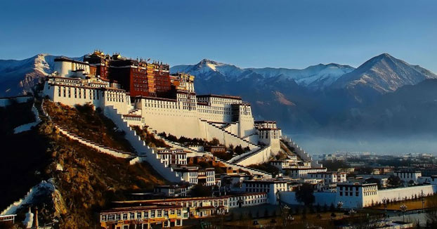 La asombrosa fortaleza sagrada de los budistas tibetanos
