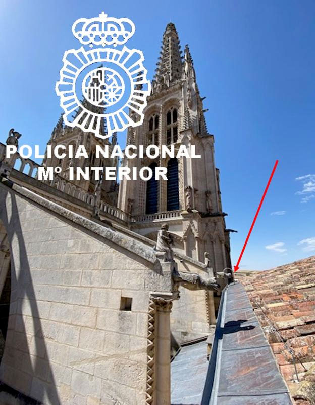 Estrella un dron contra las agujas de la Catedral de Burgos